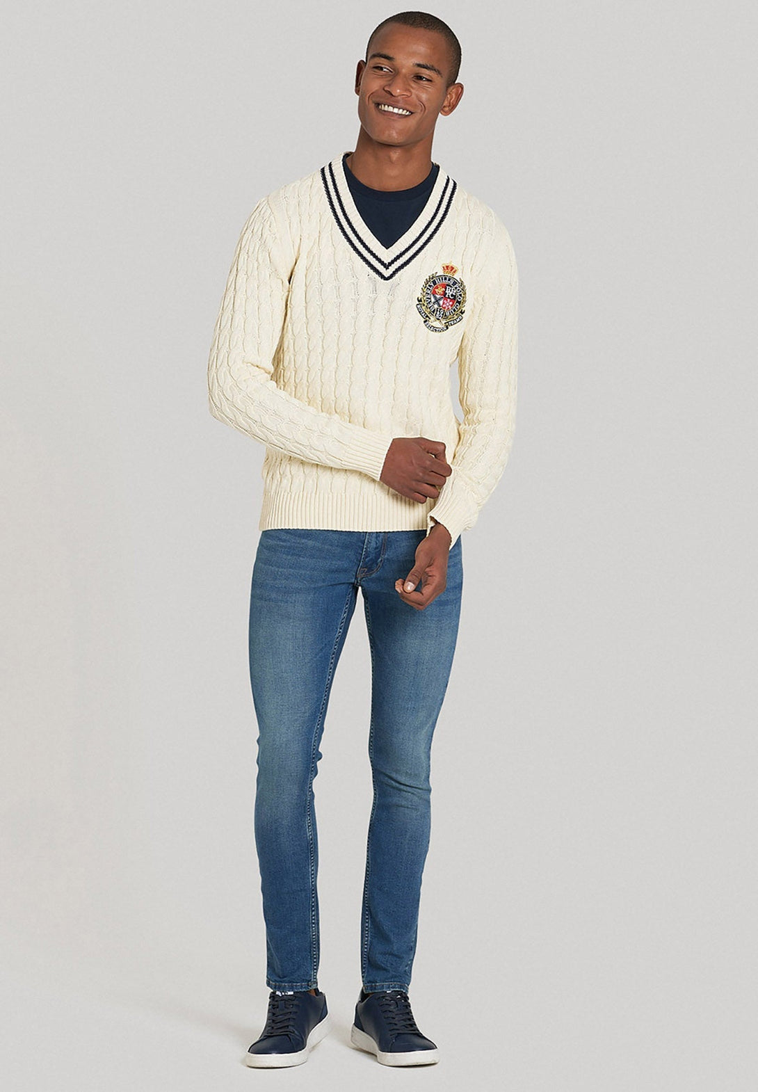 Beverly Hills Polo Club UK-HERALDIC CREST CABLE-KNIT V-NECK SWEATER OFF WHITE