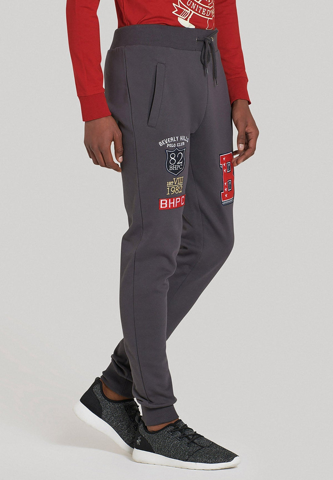 Beverly Hills Polo Club UK-VARSITY BADGE JOGGERS DARK GREY